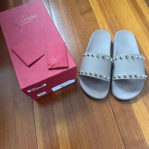 Valentino Garavani Rocketed Slides